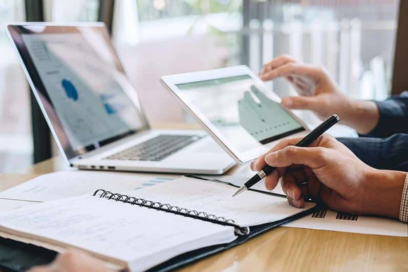 Utilizing Influencer Marketing to Boost Sales for Your Books Dropshipping Store